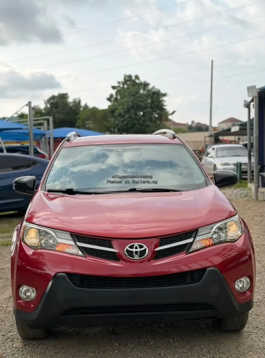 2014 Toyota RAV4 LE - ₦20,000,000 in Abuja | SellersDotNG